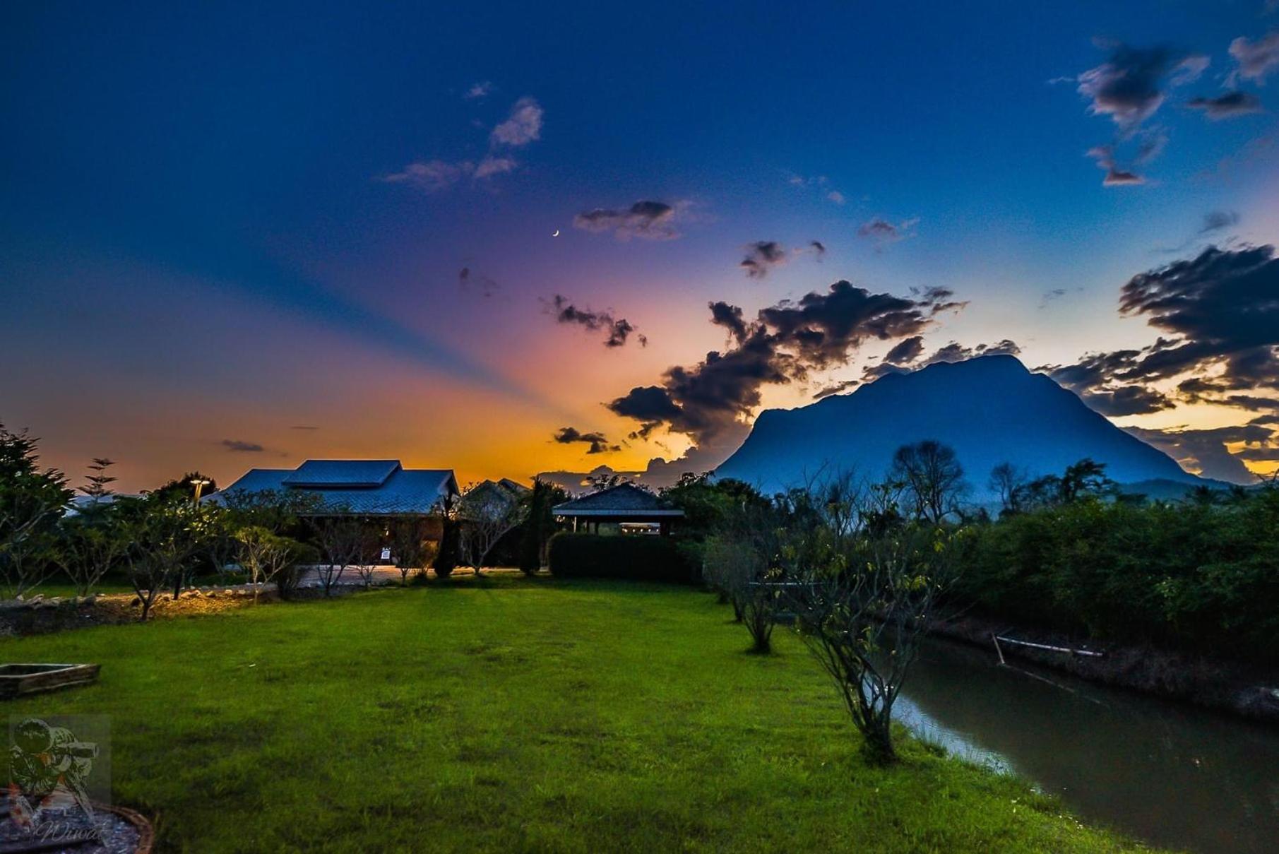 The Wes Village, Incl Free Breakfast & 100 Thb Food Gift Чианг Дао Экстерьер фото
